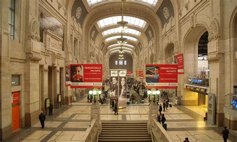 milan centrale lockers